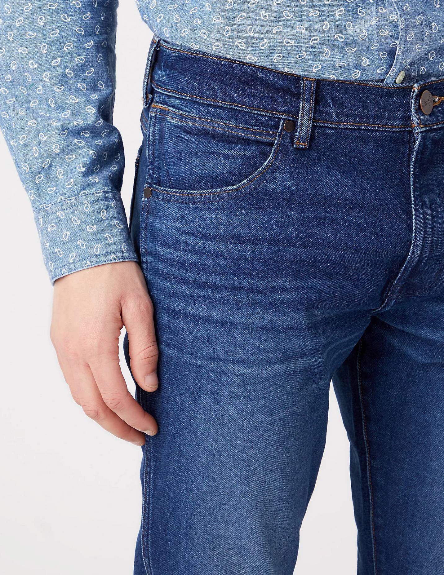 WRANGLER Jeans Uomo Slim Tapered Epic Soft denim Special “Larston”