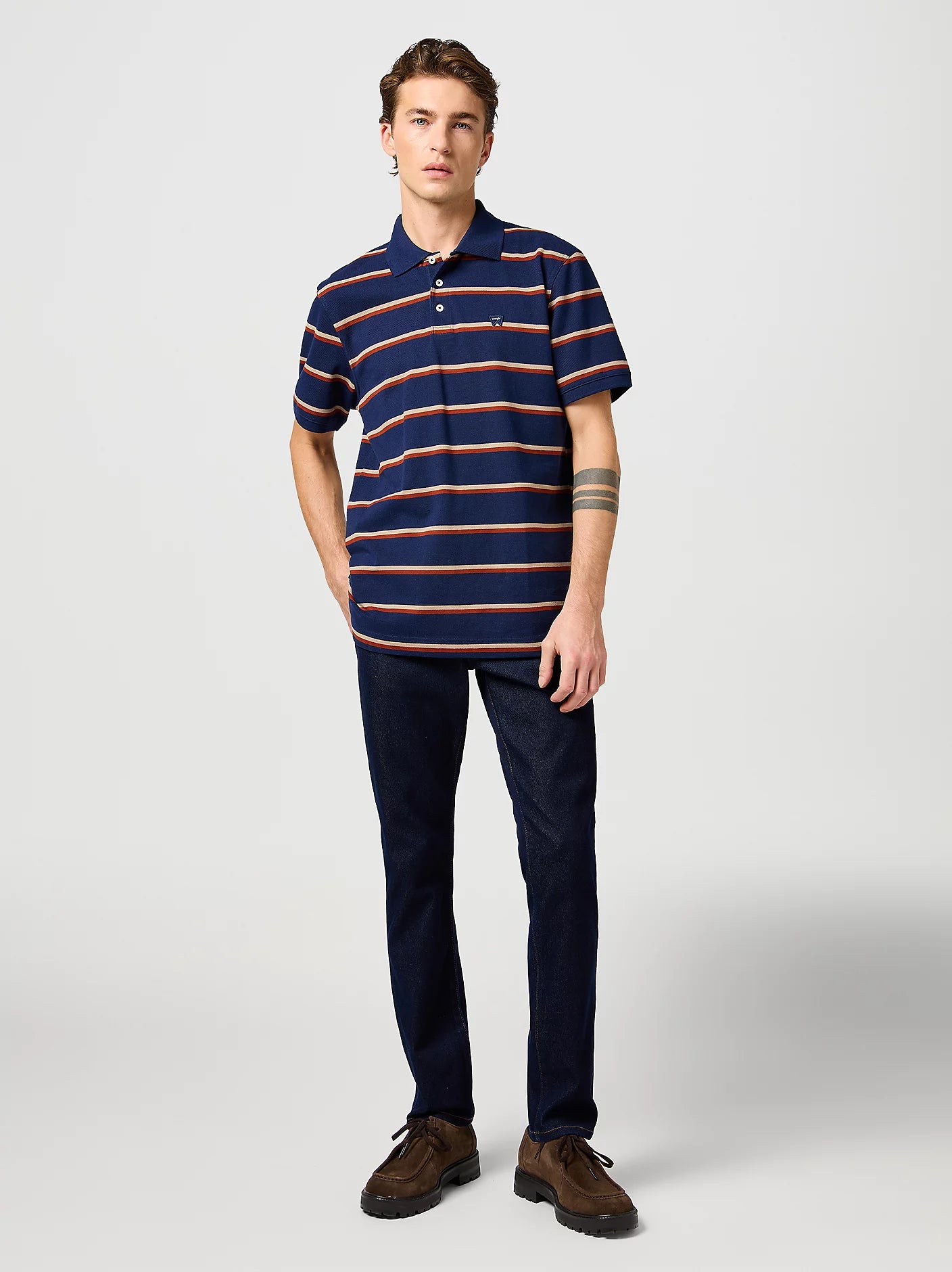 WRANGLER Jeans Uomo Slim Tapered Epic Soft denim Moonlight Rinse “Larston”