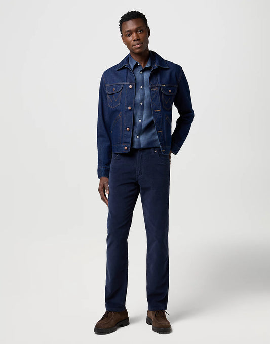 WRANGLER Pantaloni Uomo Regular fit velluto a coste stretch Mood Indigo “Greensboro”