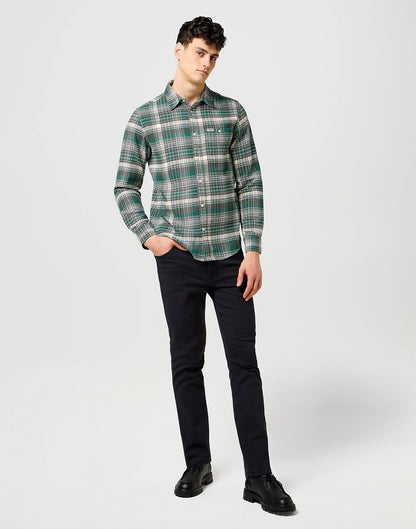 Wrangler pantaloni Slim Tapered twill stretch Black “Larston”