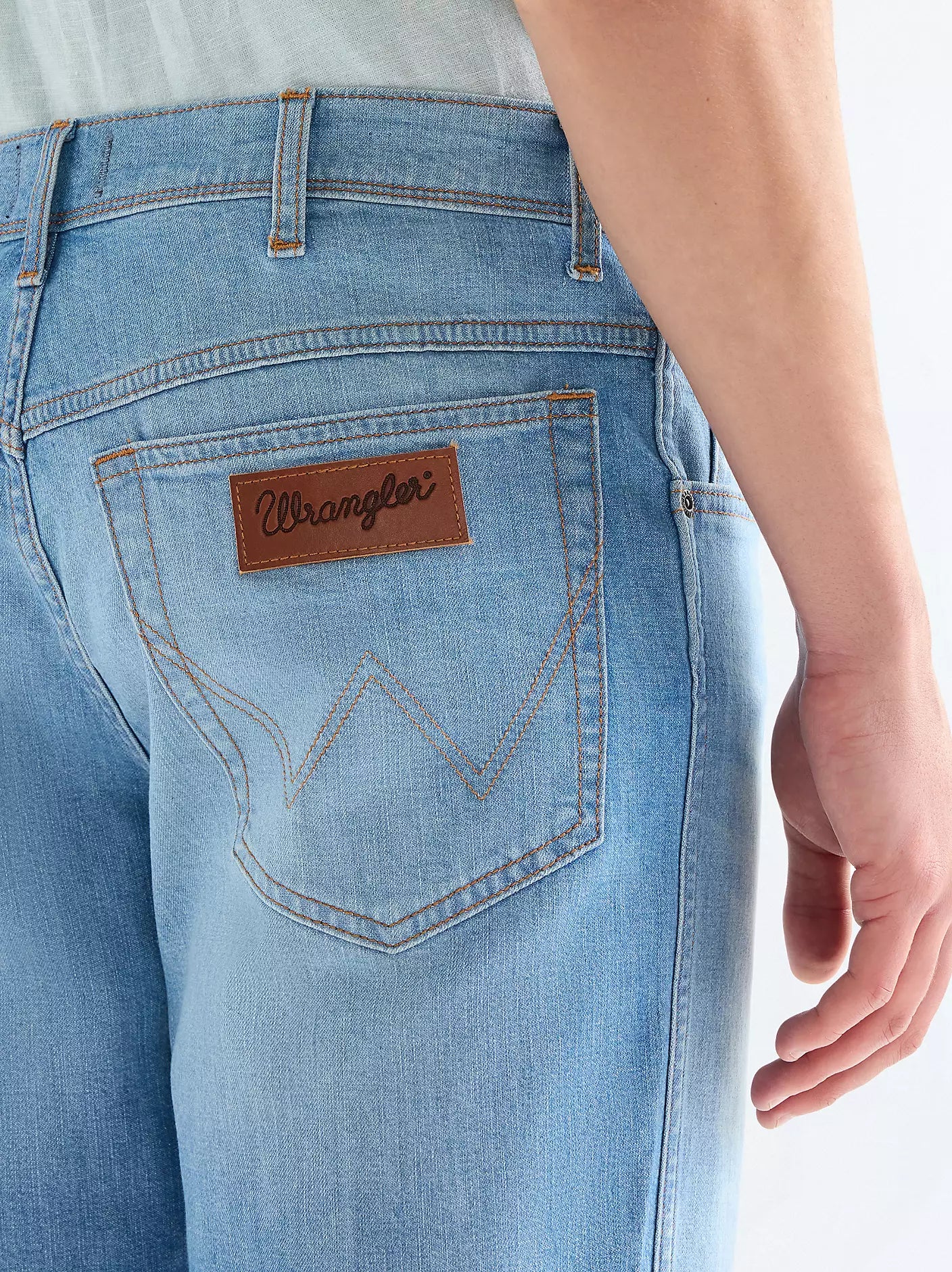 Wrangler · Bermuda Texas uomo regular blu chiaro