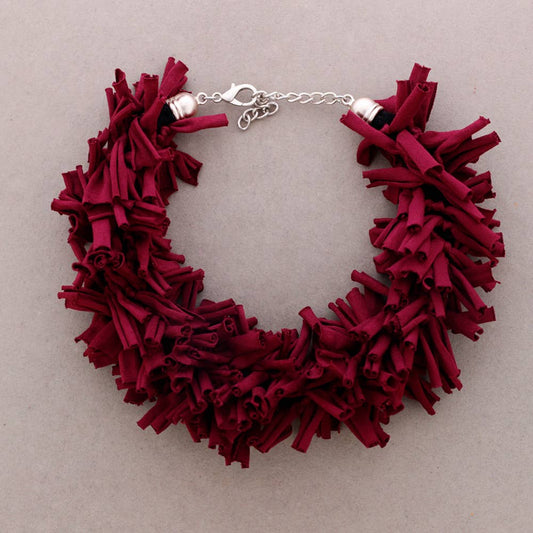 Collana con Frange in Tessuto