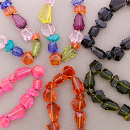 Collana con Perline Irregolari in Resina