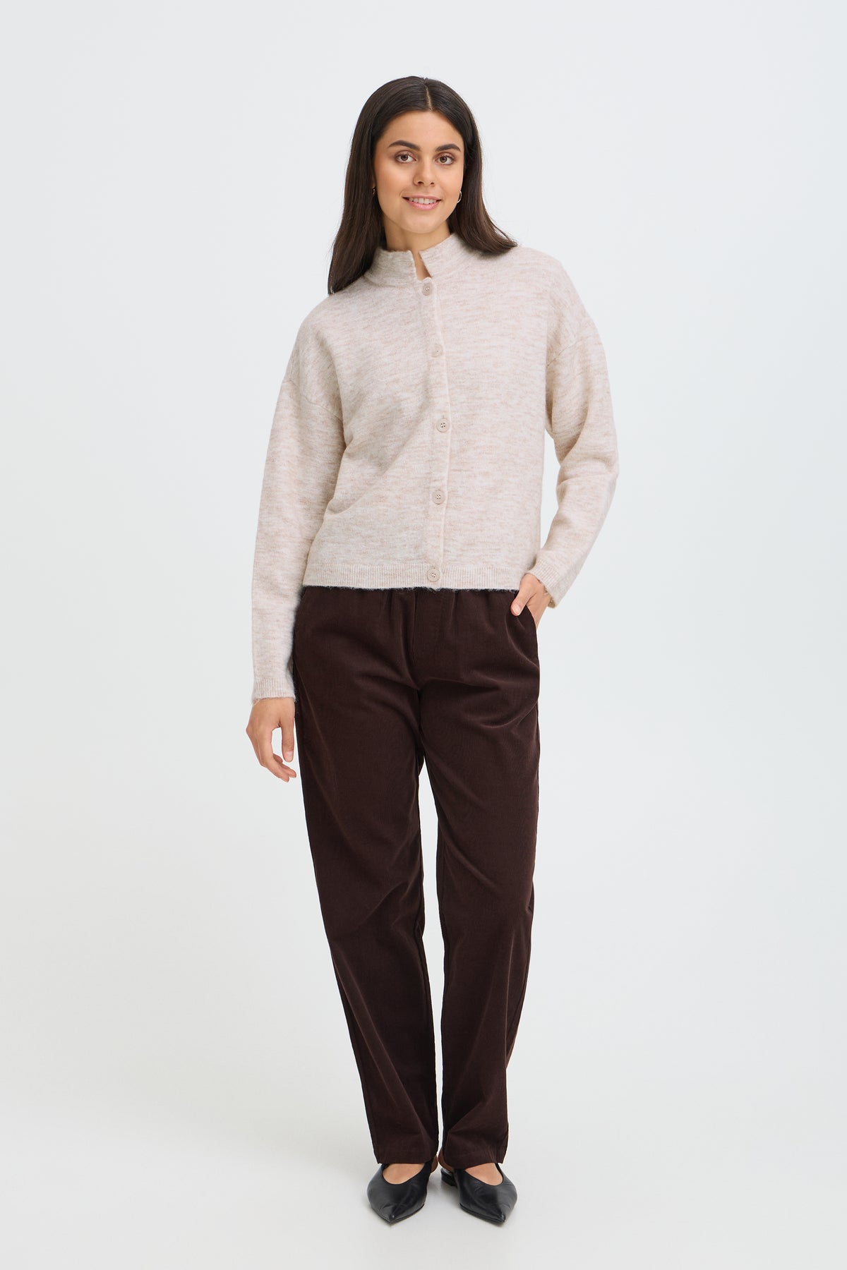 Fransa cardigan Sanny Oatmeal Melange indossato