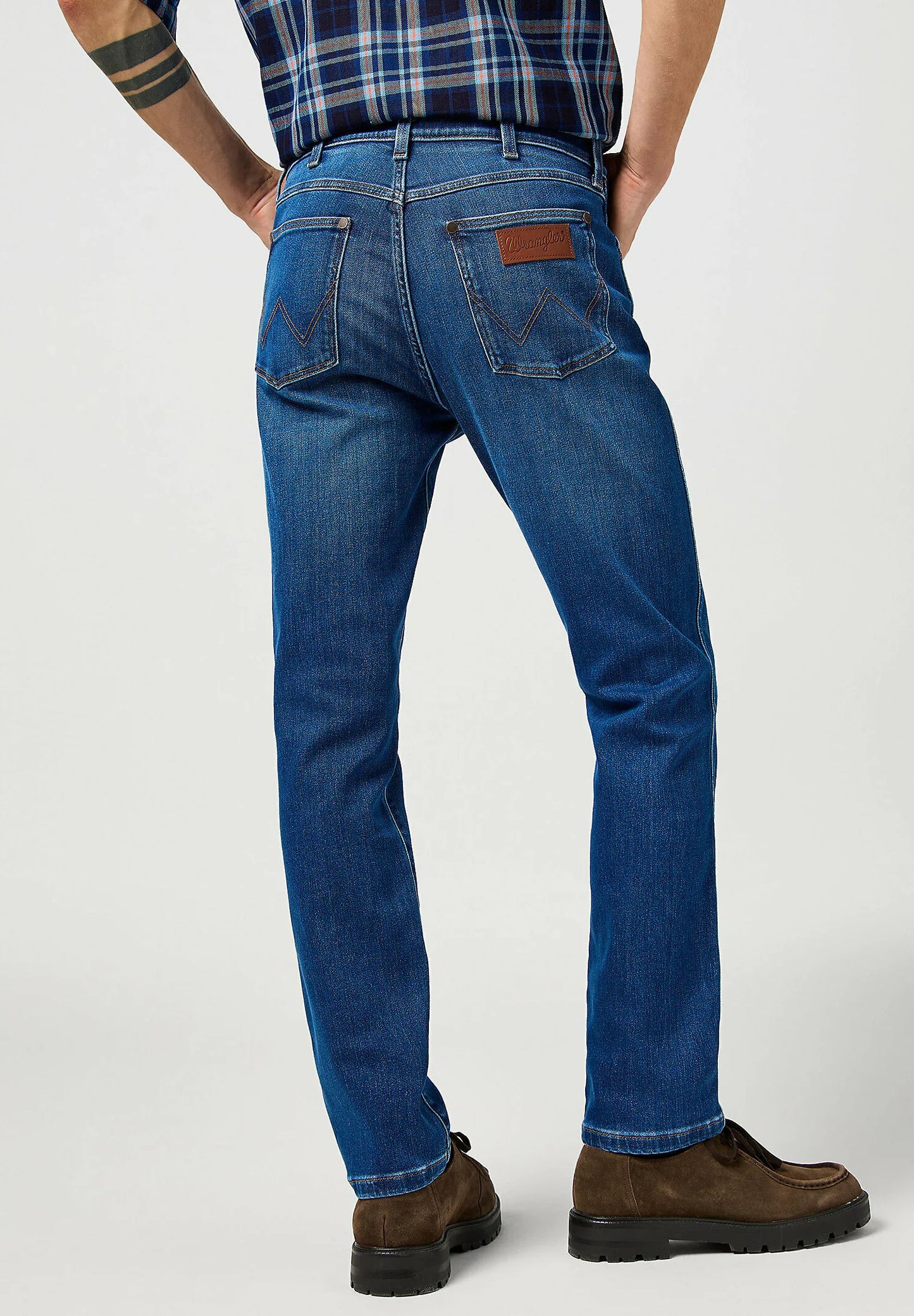 WRANGLER Jeans Uomo Slim Tapered Epic Soft denim Dandelion Summer “Larston”