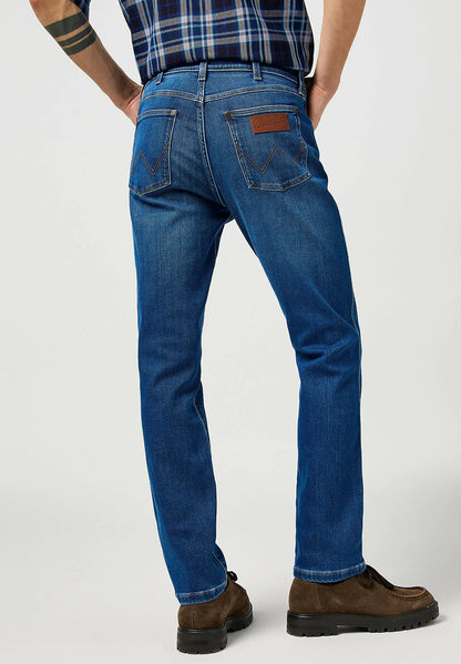 WRANGLER Jeans Uomo Slim Tapered Epic Soft denim Dandelion Summer “Larston”
