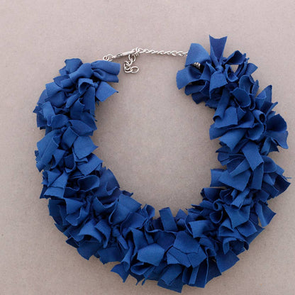 Collana con Frange in Tessuto
