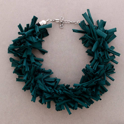 Collana con Frange in Tessuto