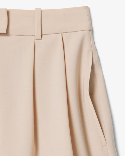 Lacoste · Bermuda donna oversize con pinces beige