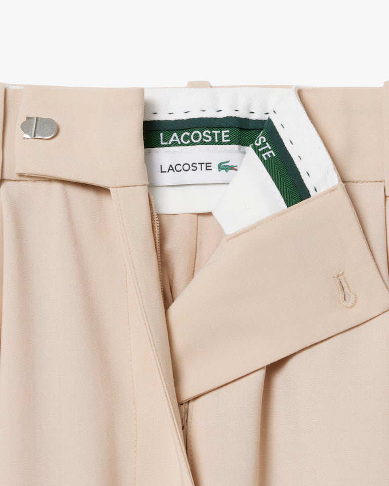 Lacoste · Bermuda donna oversize con pinces beige