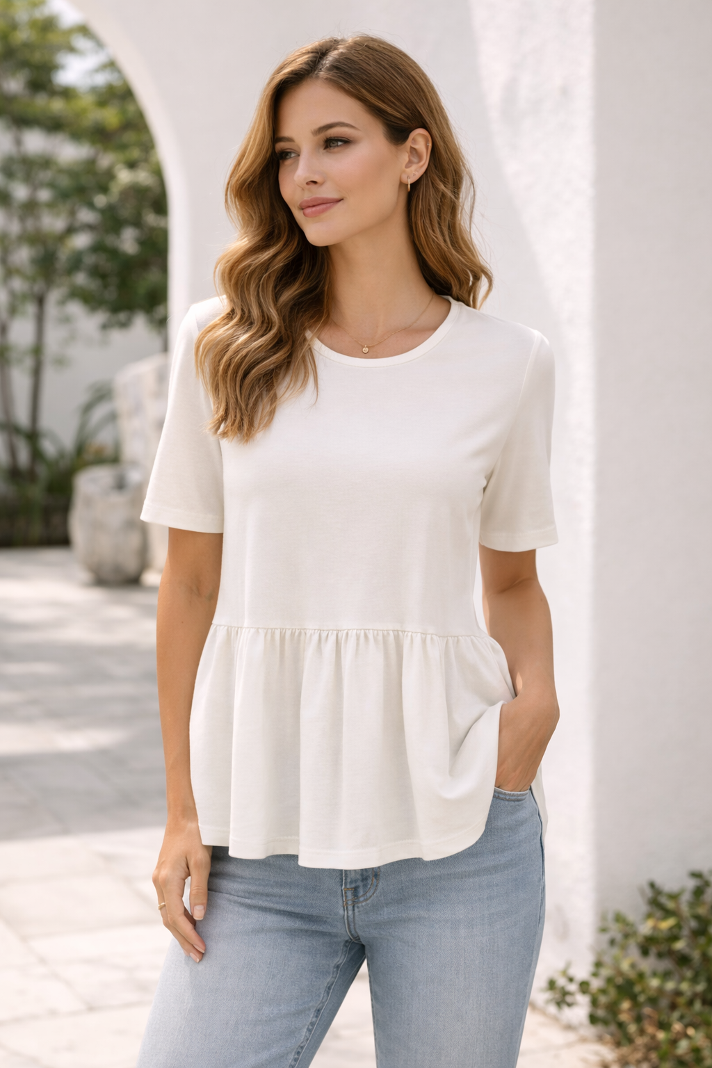 Rebeka Ross · T-shirt donna svasata bianco