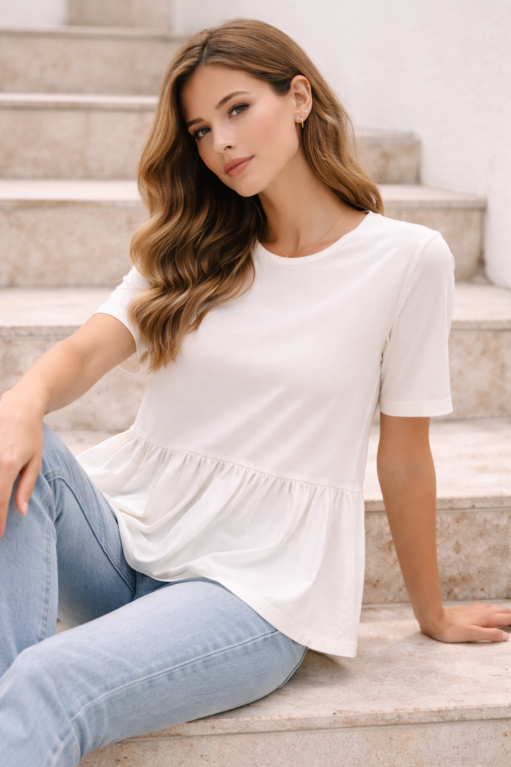 Rebeka Ross · T-shirt donna svasata bianco