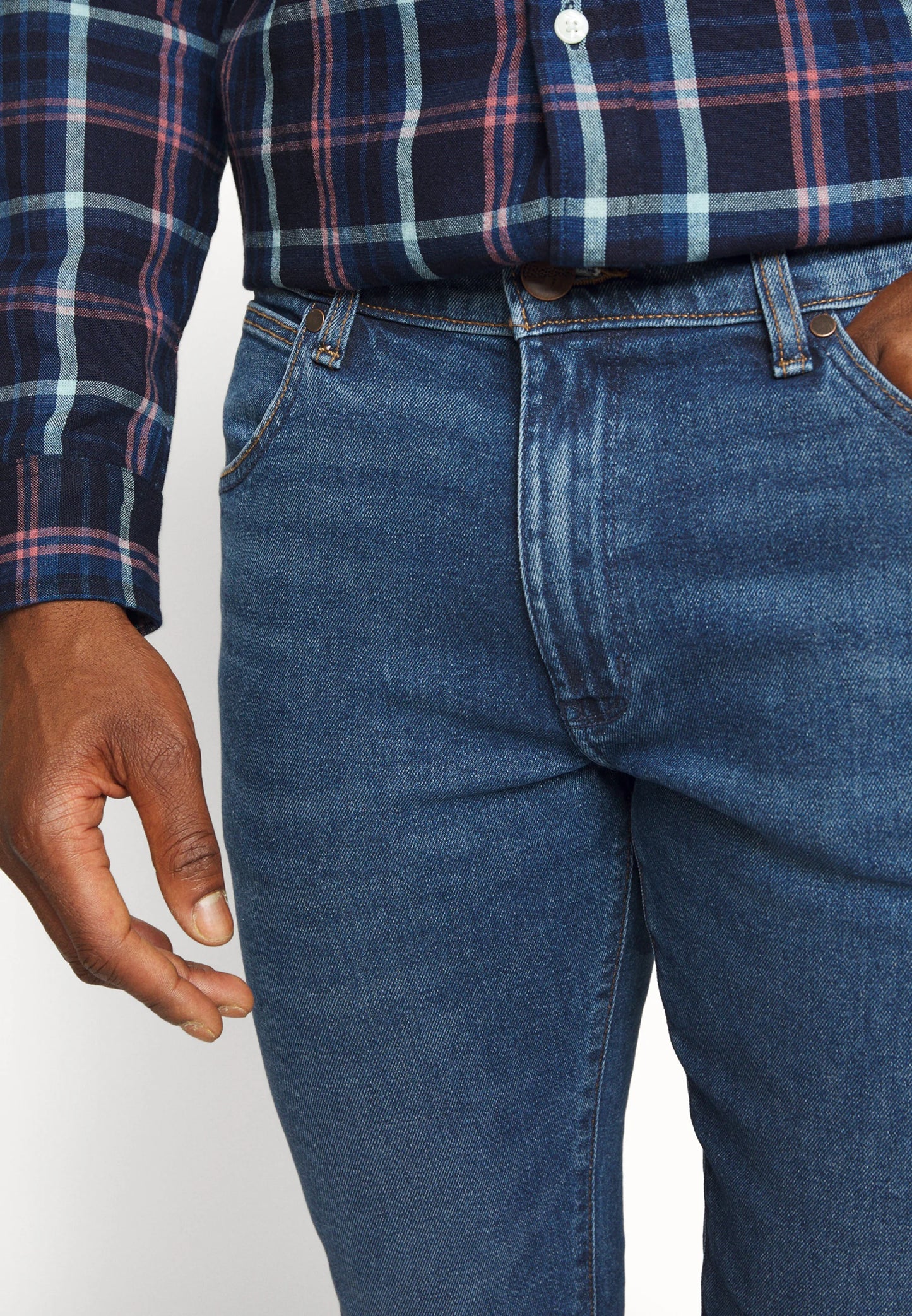 WRANGLER Jeans Uomo Slim Tapered Epic Soft denim Country Boy “Larston”