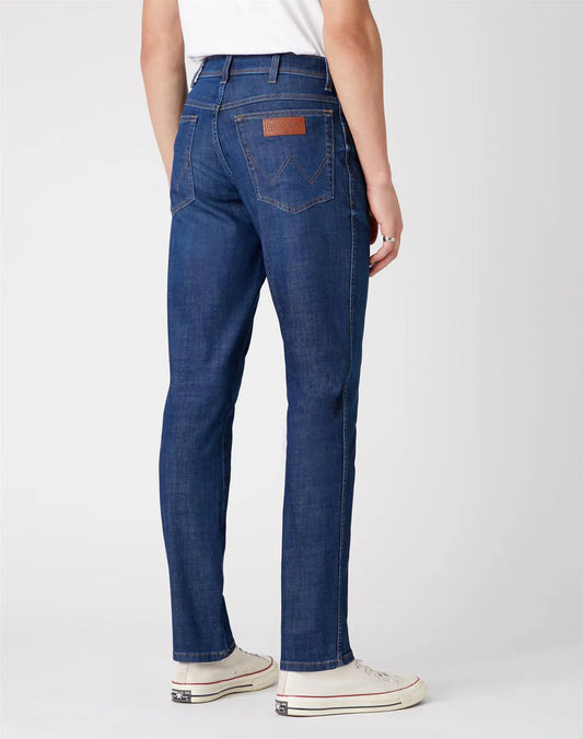 WRANGLER Jeans Uomo Authentic Slim denim Airlite Blue “Texas”
