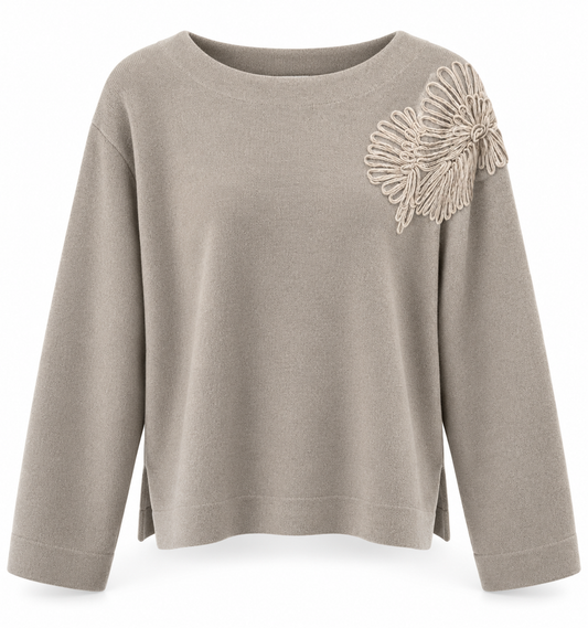 Six Months For Two · maglia con applicazione