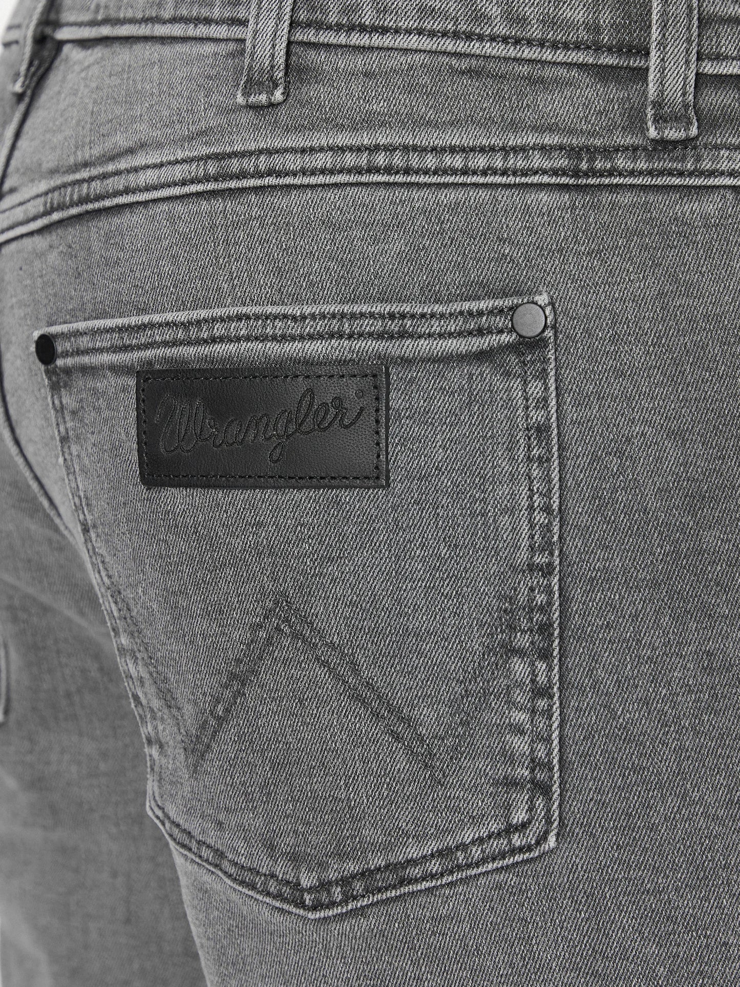 Wrangler · Jeans Greensboro uomo regular straight grigio chiaro