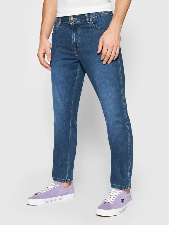 WRANGLER Jeans Uomo Original Straight denim Darkstone “Texas”